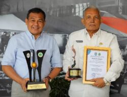 Benni Irwan dan Disdukcapil Purwakarta Raih Penghargaan Perekaman KTP-EL DP4 Terbaik 2024