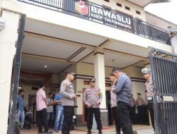 Polres Purwakarta Kerahkan Personel Amankan Sidang Sengketa Pemilu di Bawaslu